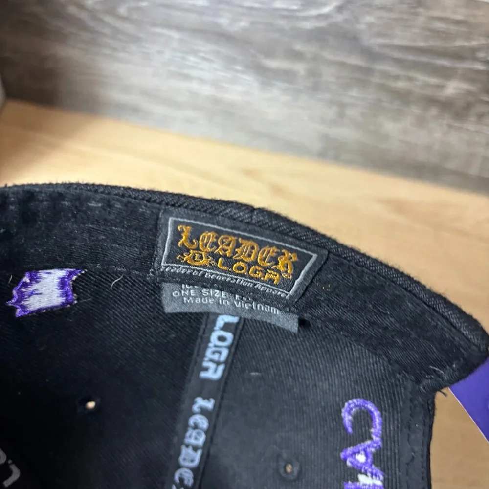 outdoor cap Company good used